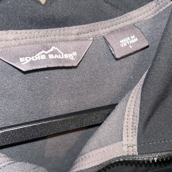 Eddie Bauer Men's Black Jacket - Picture 2 of 8